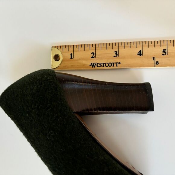 Dolce & Gabbana Green Wool Loafer Heels w/Toggle Buttons Sz 40 - Picture 4 of 10